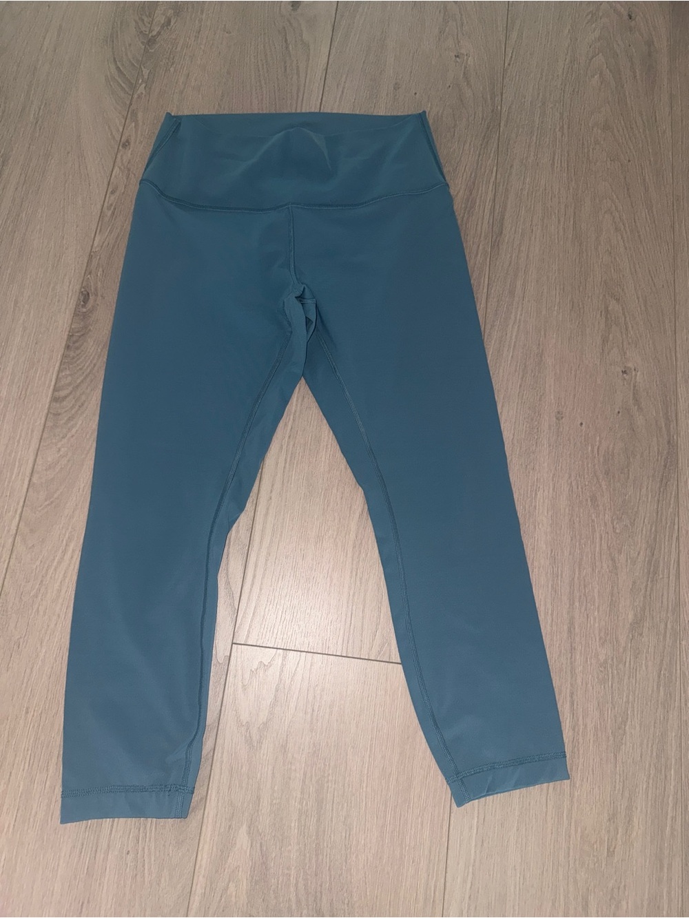 Lululemon Wunder Under Hi-Rise 7/8 Tight *Full-On Luxtreme 25"
Mystic Green 10 - Picture 3 of 8
